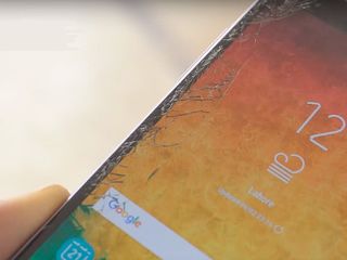 Samsung Galaxy A8 (SM-A530FZKDSEK) Треснул экран – на ремонт отдавай нам! foto 1