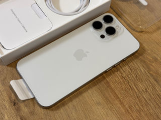 Apple iPhone 15 Pro Max 256Gb White Titanium foto 2