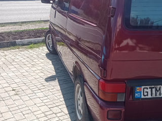 Volkswagen Transporter foto 2