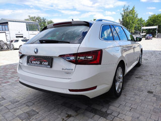 Skoda Superb foto 5