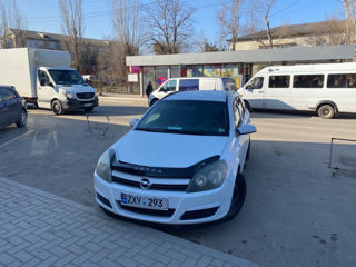 Opel Astra foto 1