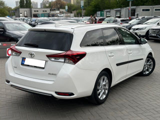 Toyota Auris foto 4