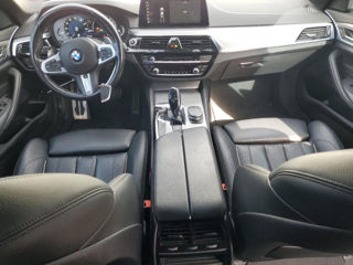 BMW 5 Series foto 10