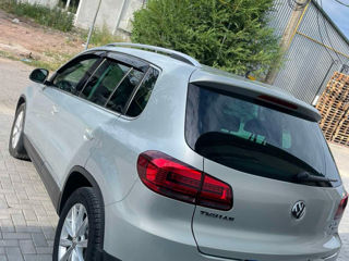 Volkswagen Tiguan foto 7