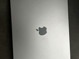 MacBook Pro 16 inch foto 4