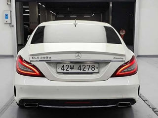 Mercedes CLS-Class foto 3