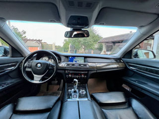 BMW 7 Series foto 5