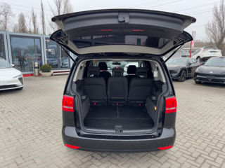 Volkswagen Touran foto 16