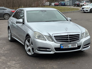 Mercedes E-Class foto 2