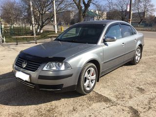 Volkswagen Passat foto 2