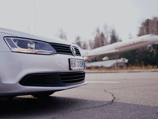 VolksWagen Jetta in Chirie foto 1