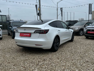 Tesla Model 3 foto 3