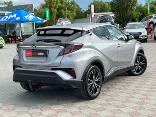 Toyota C-HR foto 4