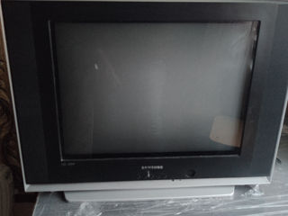 Televizor Samsung 450lei