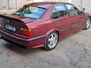 BMW 3 Series foto 4