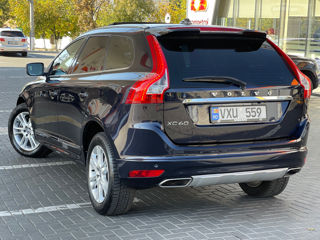 Volvo XC60 foto 4