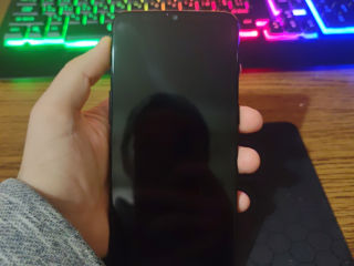 Продам OnePlus 6T foto 2