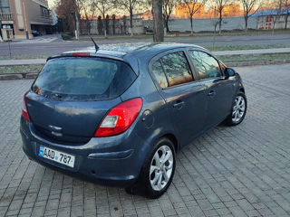 Opel Corsa foto 2