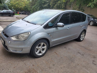 Ford S-Max foto 10