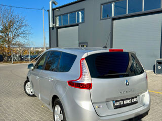 Renault Grand Scenic foto 3