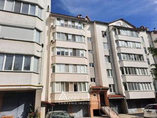 Apartament cu 3 camere, 108 m², Buiucani, Chișinău foto 12