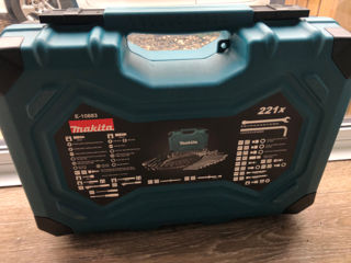 Makita 221piese foto 5