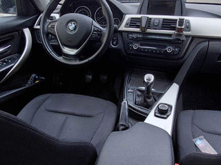 BMW 3 Series foto 8