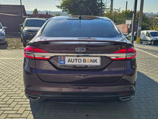 Ford Fusion foto 8