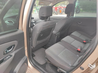 Renault Grand Scenic foto 6