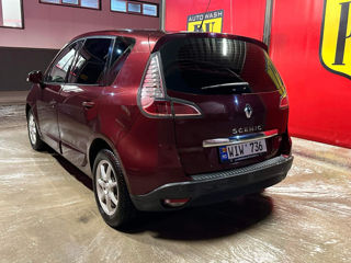 Renault Scenic foto 8