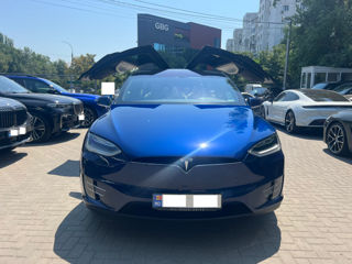 Tesla Model X foto 9