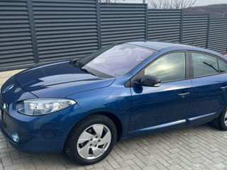 Renault Fluence foto 1