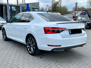 Skoda Superb foto 7