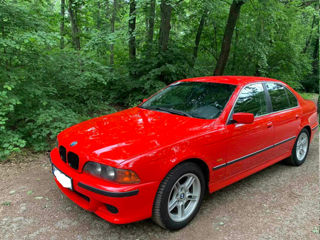 BMW 5 Series foto 3