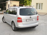 Volkswagen Touran foto 4