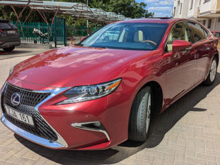 Lexus ES Series