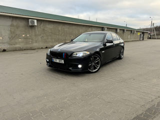 BMW 5 Series foto 3