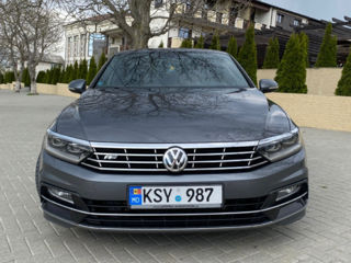 Volkswagen Passat foto 3