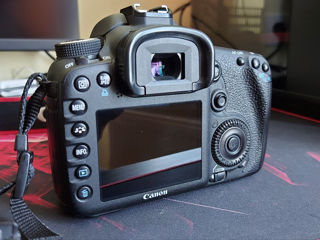 Продам Canon EOS 7D с объективом. foto 2