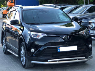 Toyota Rav 4 foto 1