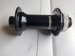 Втулка передняя Shimano под ось 15х110 на промах. foto 4