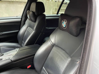 BMW 5 Series foto 10