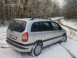 Opel Zafira foto 5