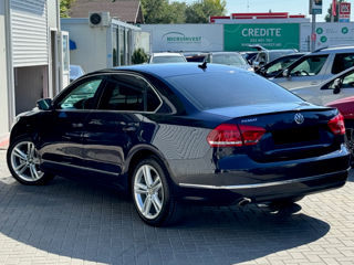 Volkswagen Passat foto 3