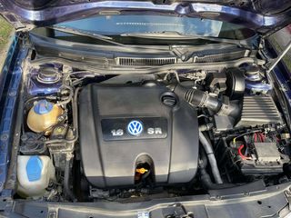 Volkswagen Golf foto 1