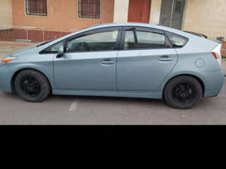 Toyota Prius фото 7