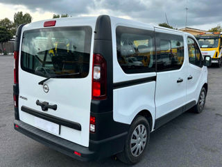 Opel Vivaro foto 2