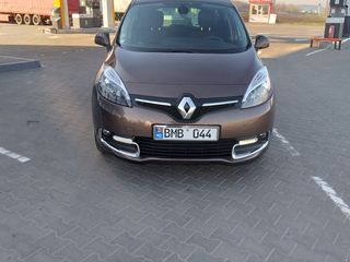 Renault Grand Scenic foto 2