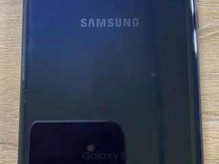 Samsung Galaxy S10e foto 3