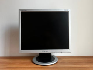 Monitor LCD Samsung 920N, 19" foto 2
